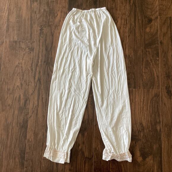 Vintage Nylon Bloomer Pettipants - Picture 3 of 4